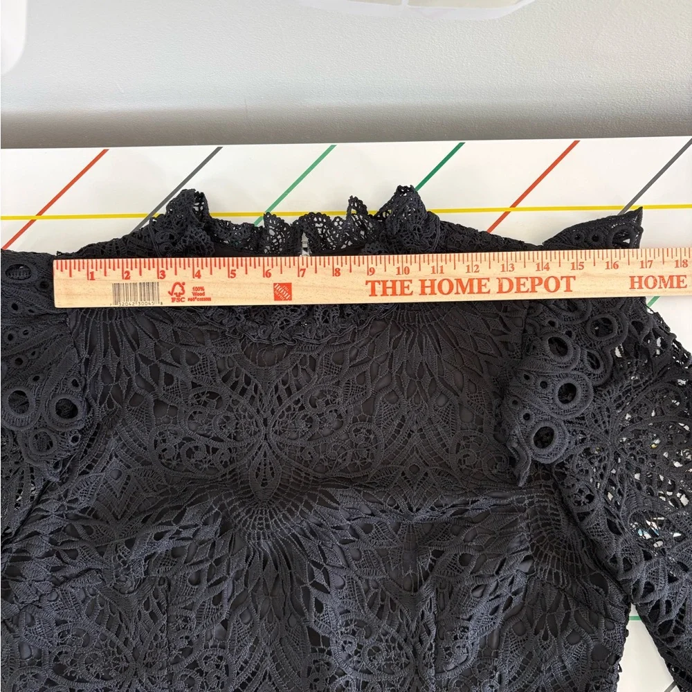 Beulah Black Crochet Fringe Long Sleeve Blouse size 6 zipper back boho festival - Picture 12 of 13